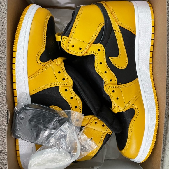 JORDAN 1 RETRO HIGH “POLLEN” GS - Picture 5 of 8